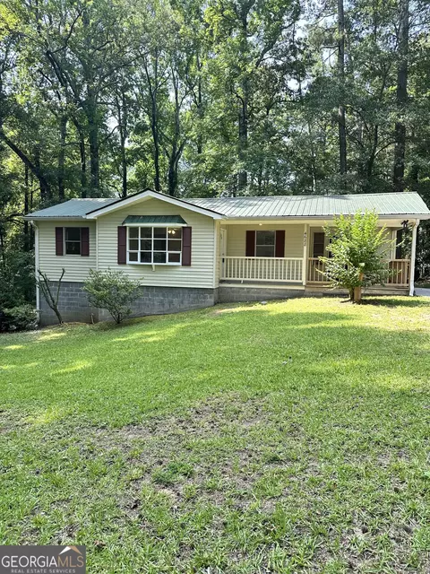 4688 Brice Dr, Union City, GA 30291