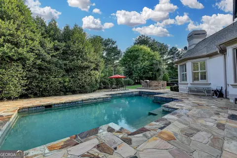 Exterior - 8455 Abingdon Ln, Duluth, GA 30097 photo 4 of 12