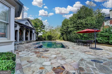 Exterior - 8455 Abingdon Ln, Duluth, GA 30097 photo 9 of 12