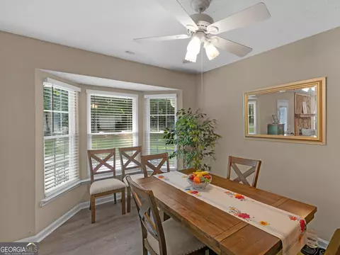 Dining - 2866 Rosecommons Dr, Hampton, GA 30228 photo 2 of 4
