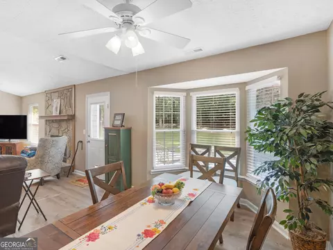 Dining - 2866 Rosecommons Dr, Hampton, GA 30228 photo 3 of 4