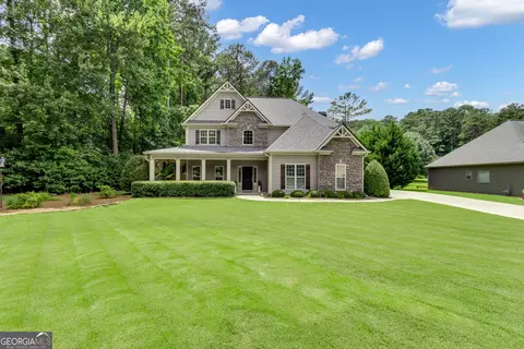 14 Hammock Ridge Dr, Newnan, GA 30265