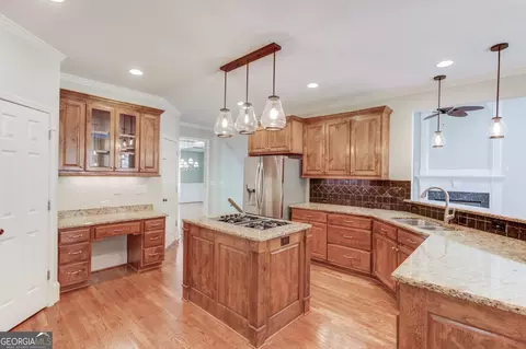 Kitchen - 2748 Hidden Falls Dr, Buford, GA 30519 photo 3 of 5