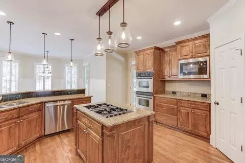 Kitchen - 2748 Hidden Falls Dr, Buford, GA 30519 photo 5 of 5