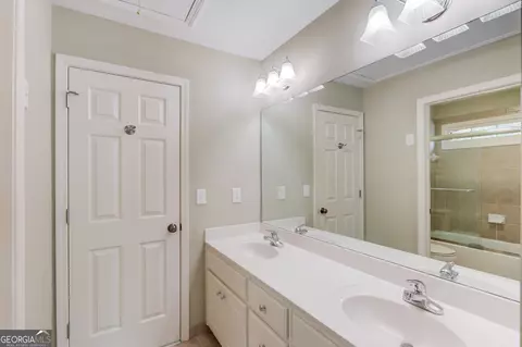 Bath - 2748 Hidden Falls Dr, Buford, GA 30519 photo 6 of 7