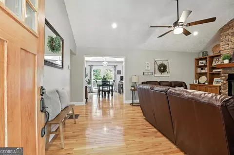 Entry Way - 200 Forest St, Cornelia, GA 30531 photo 1 of 4