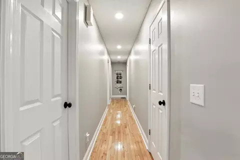 Entry Way - 200 Forest St, Cornelia, GA 30531 photo 2 of 4