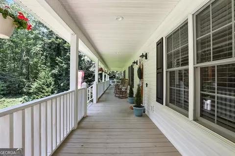 Exterior - 200 Forest St, Cornelia, GA 30531 photo 2 of 7