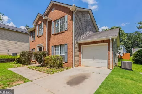 711 Ashley Ln, Stone Mountain, GA 30087