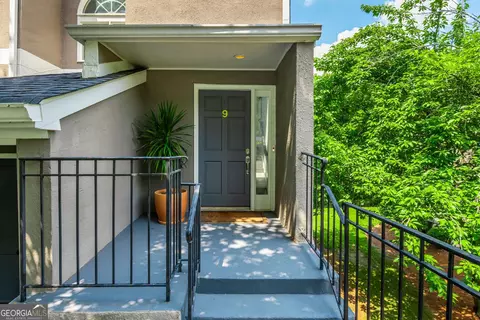 9 Saint Claire Ln NE, Atlanta, GA 30324