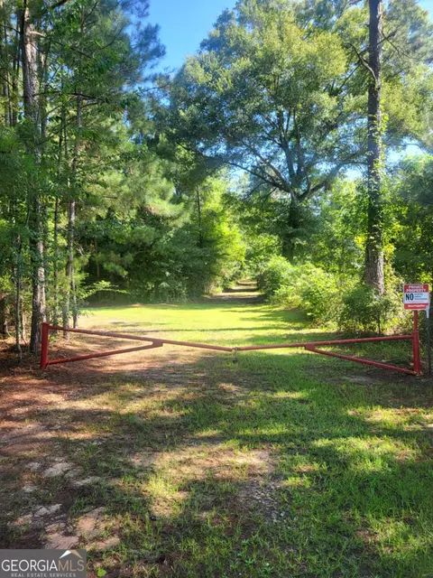 3371 Sugar Hl, Unadilla, GA 31091