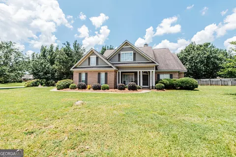 400 Jubilee Cir, Bonaire, GA 31005