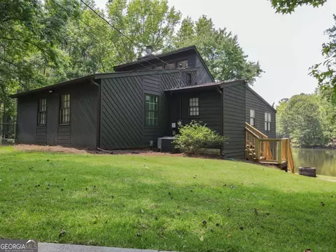 2271 Mobley Brg, Hogansville, GA 30230