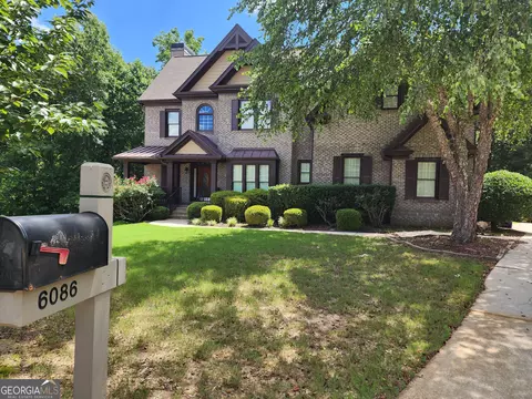 6086 Kingston Dr, Douglasville, GA 30135