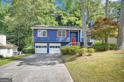 450 Canterbury Ln, Lawrenceville, GA 30046