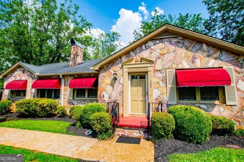 508 College St, Bowdon, GA 30108