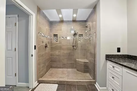 Bath - 119 Ridgemore Cir, Toccoa, GA 30577 photo 4 of 5