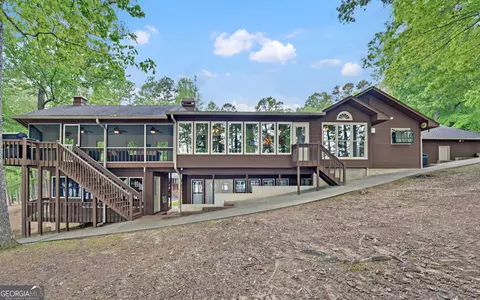 Exterior - 119 Ridgemore Cir, Toccoa, GA 30577 photo 11 of 12