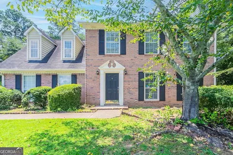 1797 Emerson Lake Cir, Snellville, GA 30078