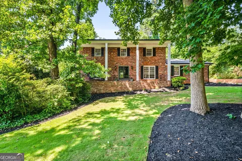 285 Jade Cove Dr, Roswell, GA 30075