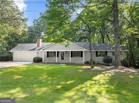 2760 Quillians Dr, Gainesville, GA 30506