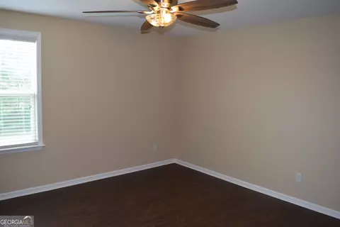 Bedroom - 504 Bryant Lake Blvd, Lagrange, GA 30241 photo 3 of 5