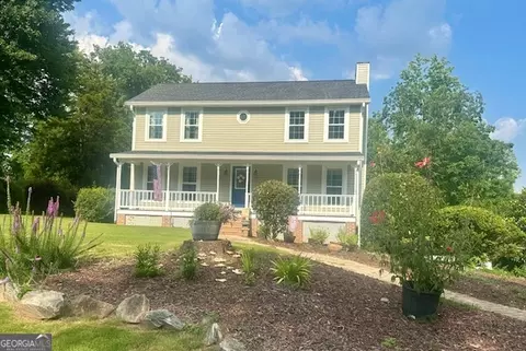 12 Plantation Dr, Newnan, GA 30263