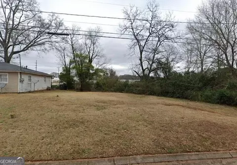 110 Pearl St, Griffin, GA 30223