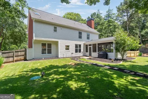 161 Forestview Dr, Suwanee, GA 30024 photo 4