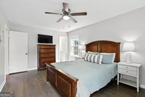 Bedroom - 123 Willowdell Dr, Toccoa, GA 30577 photo 4 of 5