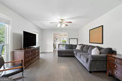 Living - 123 Willowdell Dr, Toccoa, GA 30577 photo 1 of 1