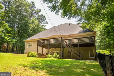 Exterior - 108 Hunters Ridge Dr, Lagrange, GA 30240 photo 4 of 10