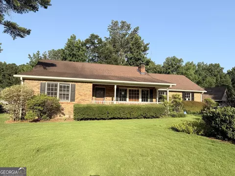 601 Clubland Cir SE, Conyers, GA 30094