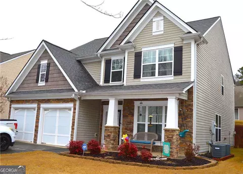 2481 Southhaven Ln, Buford, GA 30519