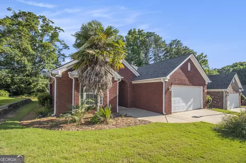 Exterior - 286 Prominent Loop, Mcdonough, GA 30253 photo 4 of 8