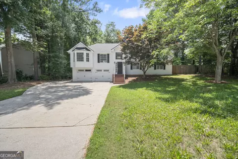990 Trestle Dr, Austell, GA 30106