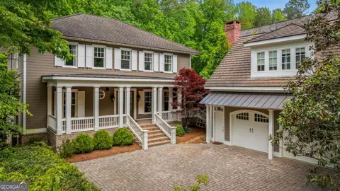 9179 Selborne Ln, Chattahoochee Hills, GA 30268