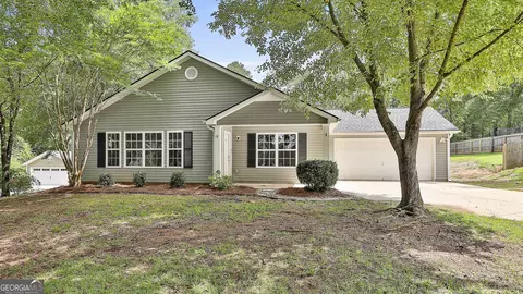 282 Sanders Davis Rd, Newnan, GA 30263