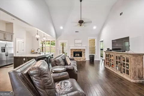 62 Mallie Dr, Forsyth, GA 31029 photo 6