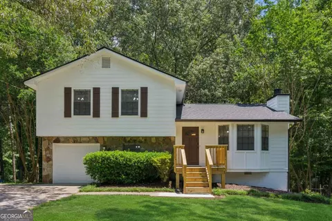 4030 Tanglewood Rd, Snellville, GA 30039