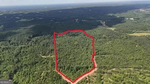 8 Emmaus Dr, Elberton, GA 30635