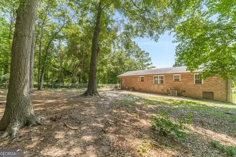 140 E Wright St, Winder, GA 30680 photo 27