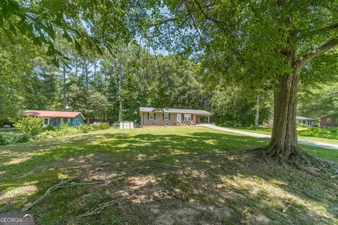 140 E Wright St, Winder, GA 30680 photo 31