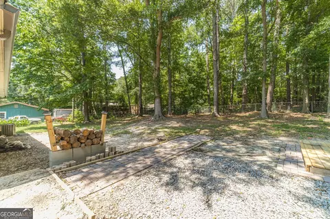 140 E Wright St, Winder, GA 30680 photo 24