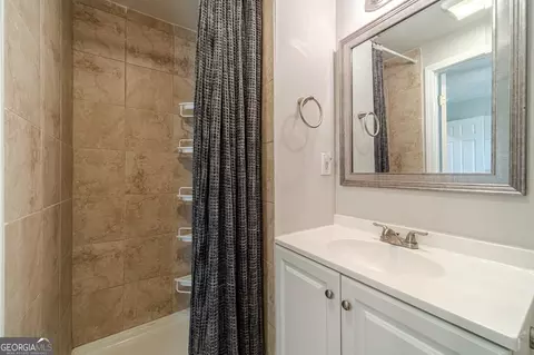 140 E Wright St, Winder, GA 30680 photo 23