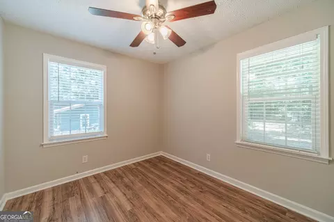 140 E Wright St, Winder, GA 30680 photo 18