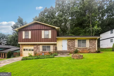 1517 Indian Forest Trl, Stone Mountain, GA 30083