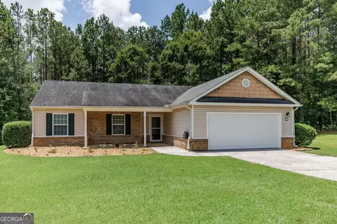 94 Pinewood Cir, Colbert, GA 30628