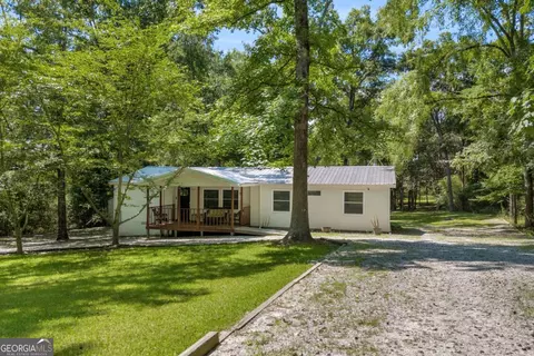 5711 Hillview Dr, Oxford, GA 30054