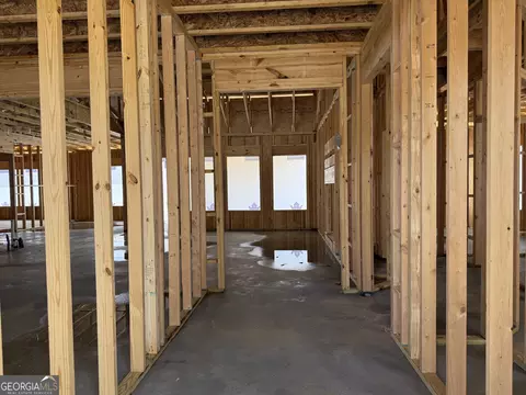 Entry Way - 589 Silver Dollar Rd, Barnesville, GA 30204 photo 3 of 4